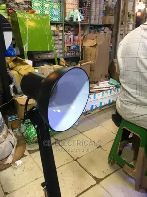 Nail/Table/Desk/Reading Lamp