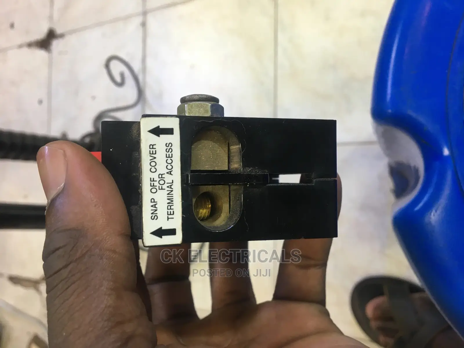 MEM Circuit Breakers and Double Pole(DP) Switches Eaton