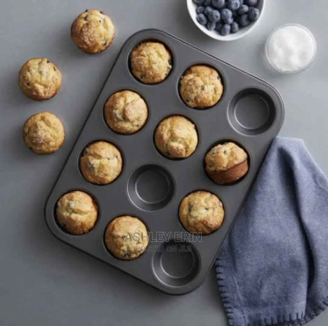 12 Holes Cake Baking Tray