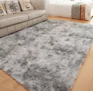 Fluffy Center Carpet