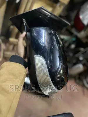 Toyota Harrier (Kawundo) Side Mirrors With Indicators