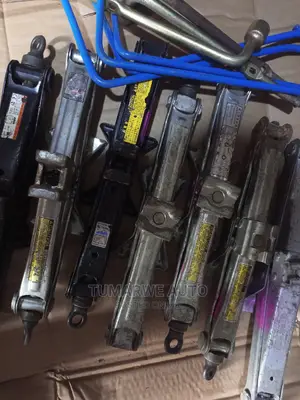 Car Jack 01