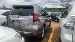 Toyota Land Cruiser Prado 2018 Beige
