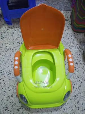 Movable Car Design Child Potty