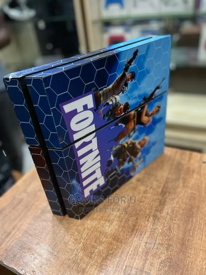 Used Ps4 Standard Blue Software 10.50