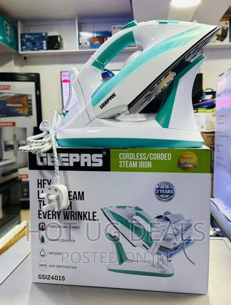 Geepas Cordless Ceramic Steam Iron Box -Light Green