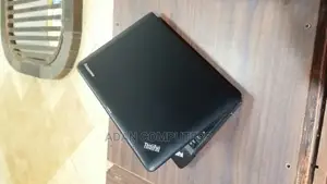 Laptop Lenovo ThinkPad X131e 4GB Intel Core 2 Duo HDD 320GB