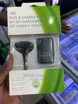Xbox Charger and Battery (Play Charge Kit)