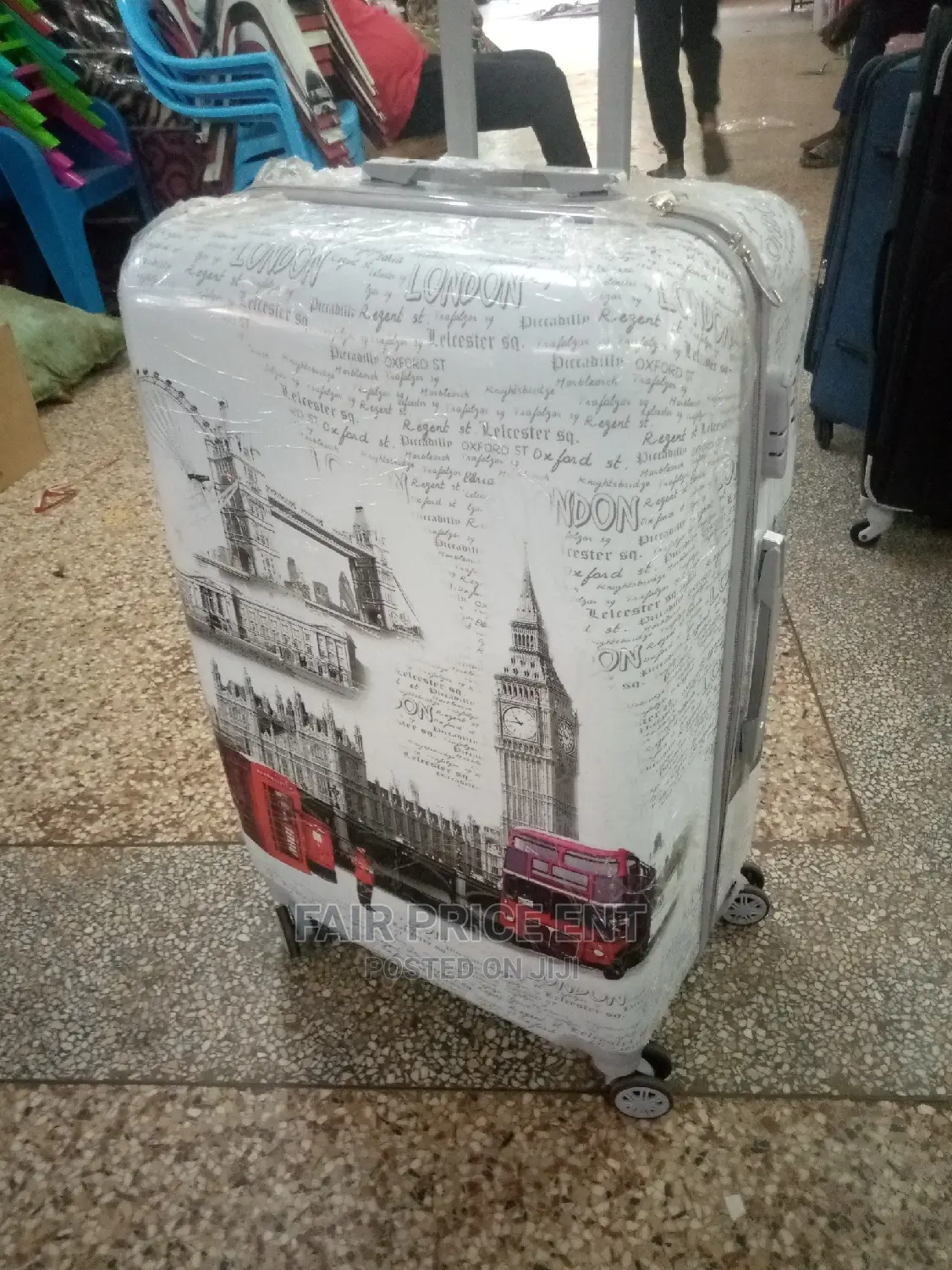 New Style Traveling Plastic Suitcase Extra Large( White)