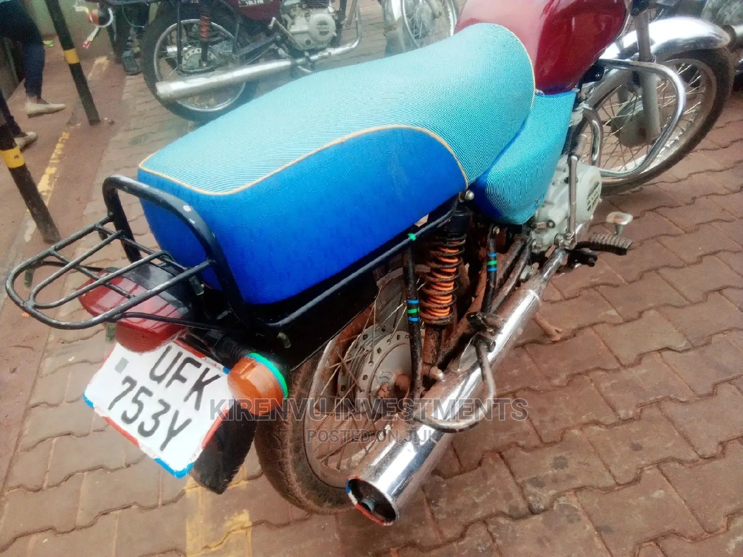 Bajaj Boxer 100 2021 Red