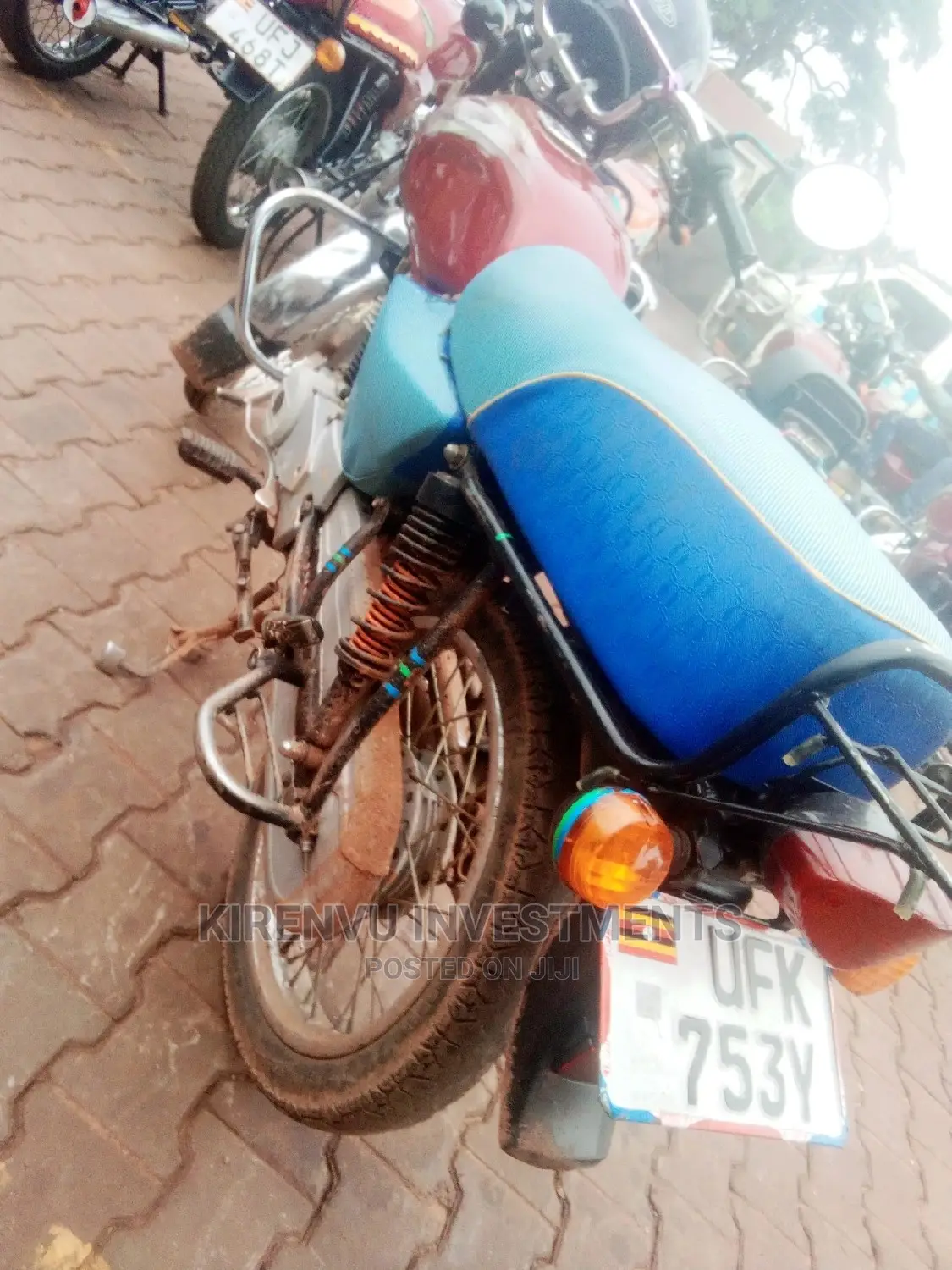 Bajaj Boxer 100 2021 Red