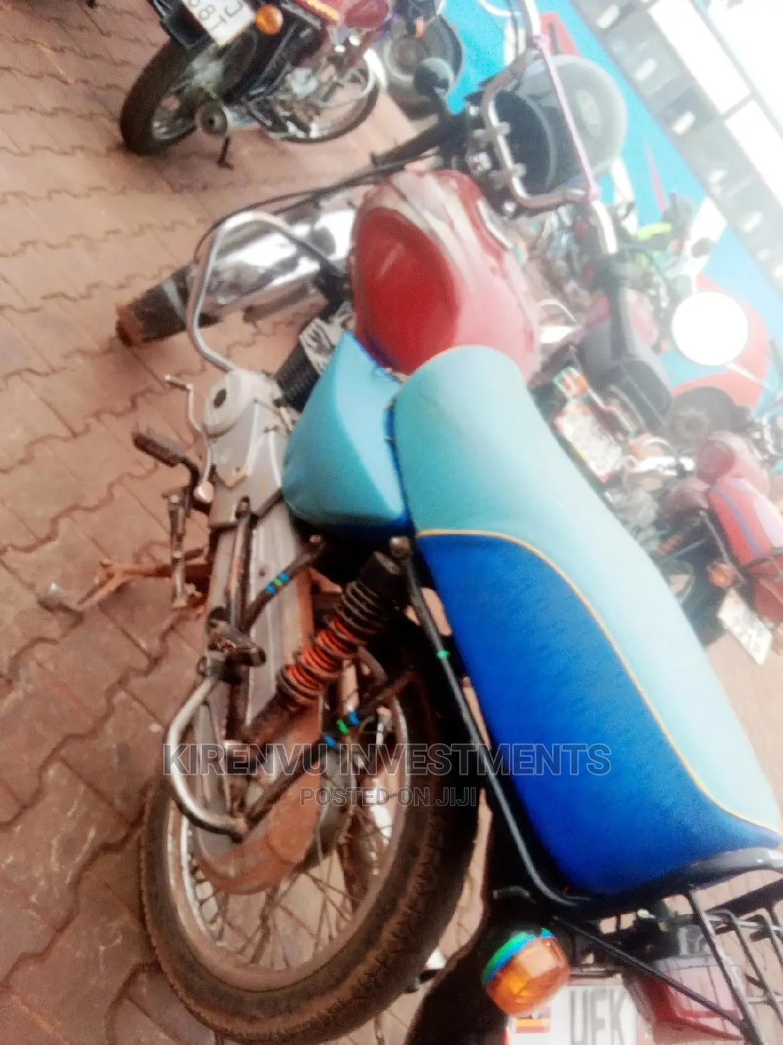 Bajaj Boxer 100 2021 Red