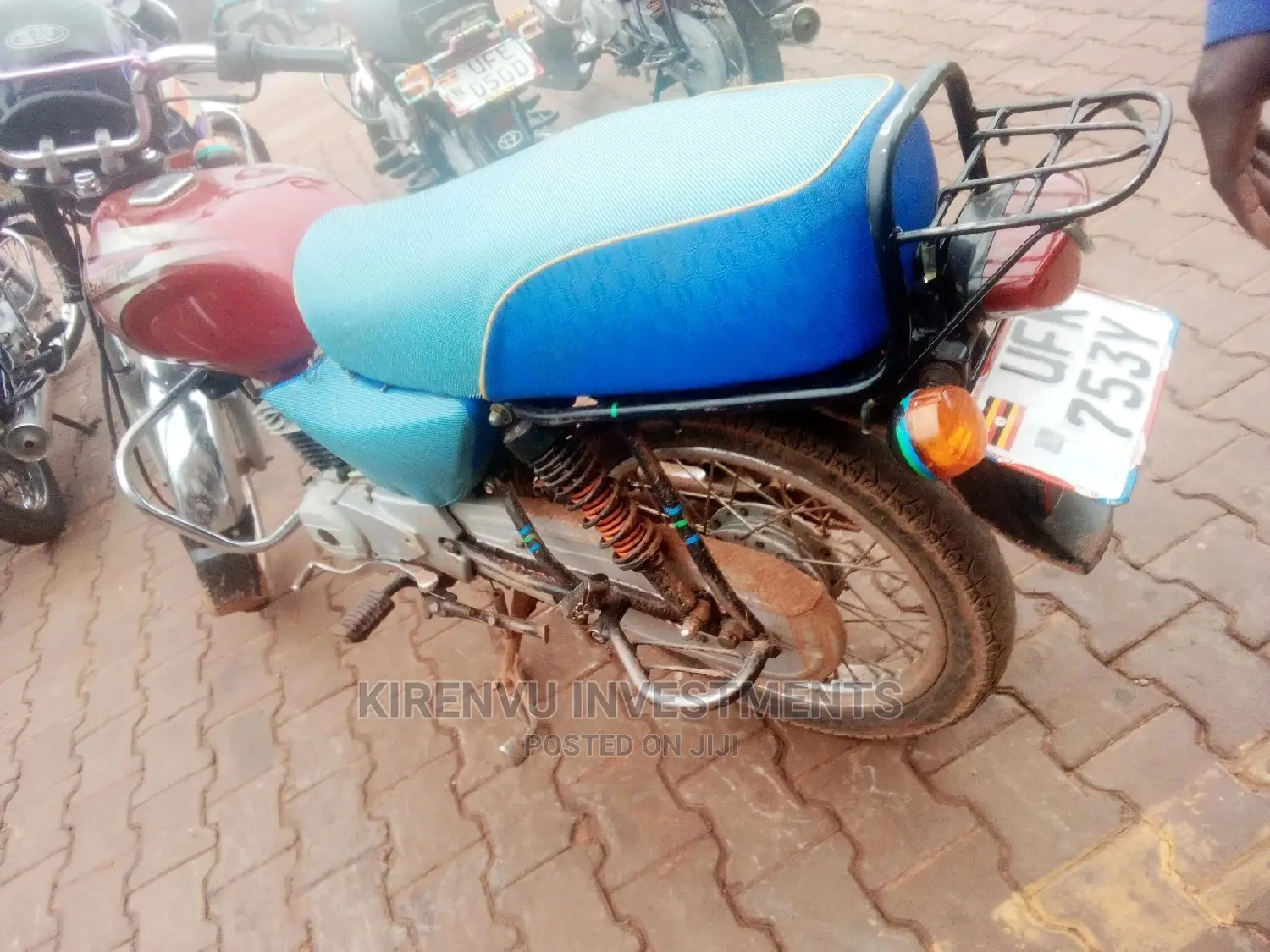 Bajaj Boxer 100 2021 Red