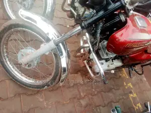Bajaj Boxer X125 2014 Red