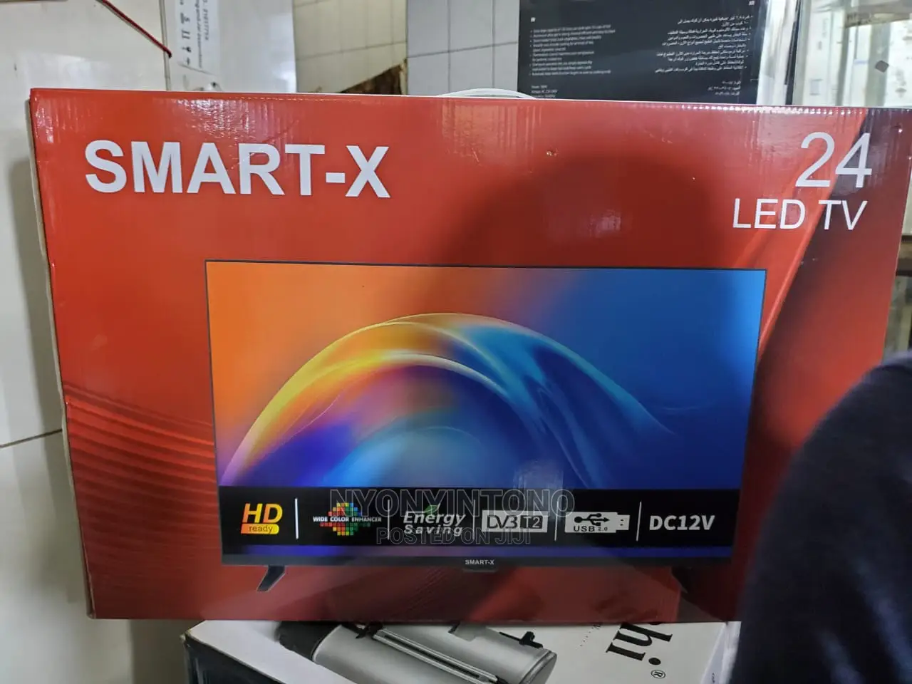Smart X 24 Inch Frameless Tv With a Free to Air Decoder
