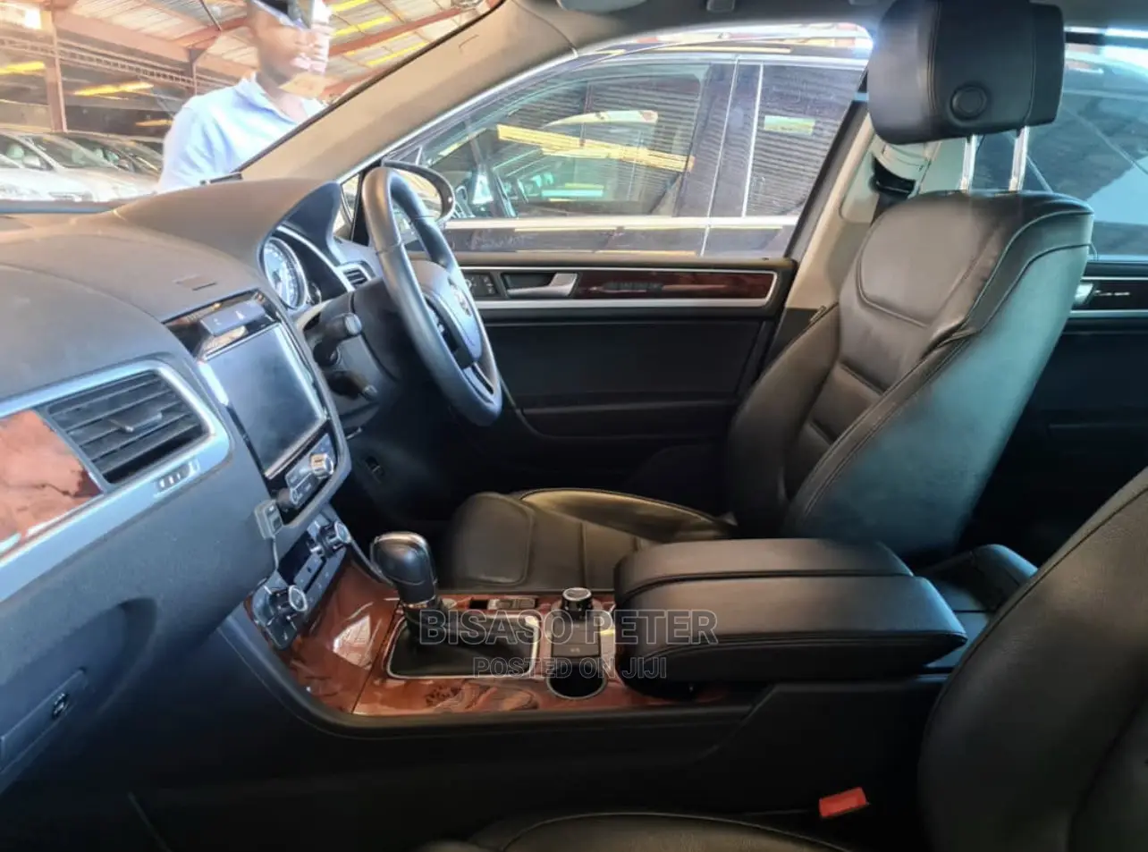 Volkswagen Touareg 2014 Gray
