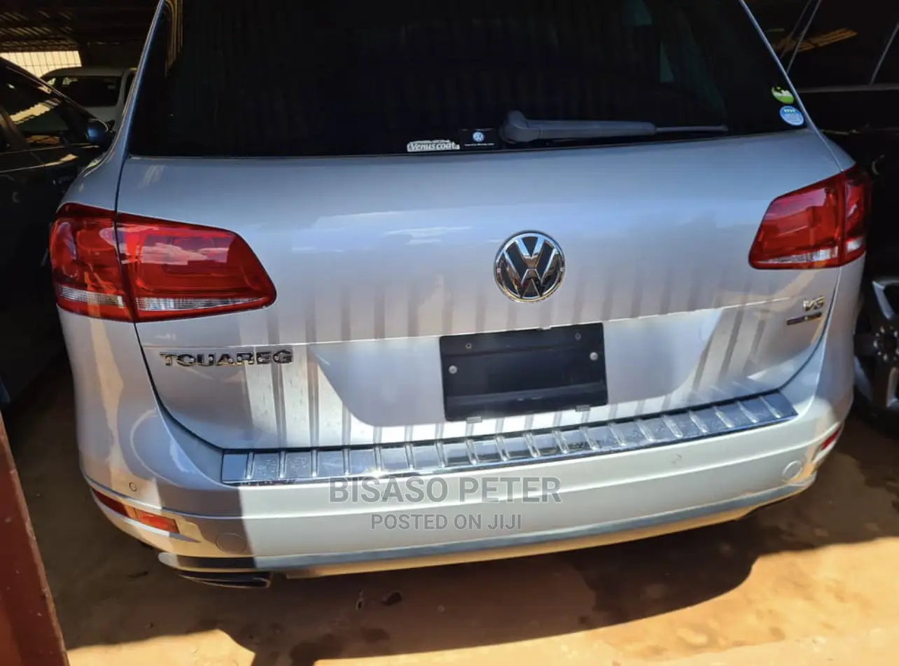 Volkswagen Touareg 2014 Gray
