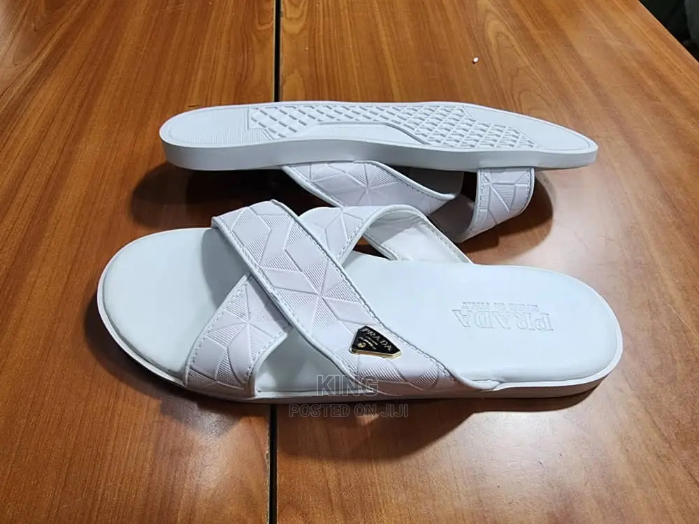 Fabricate Sandals