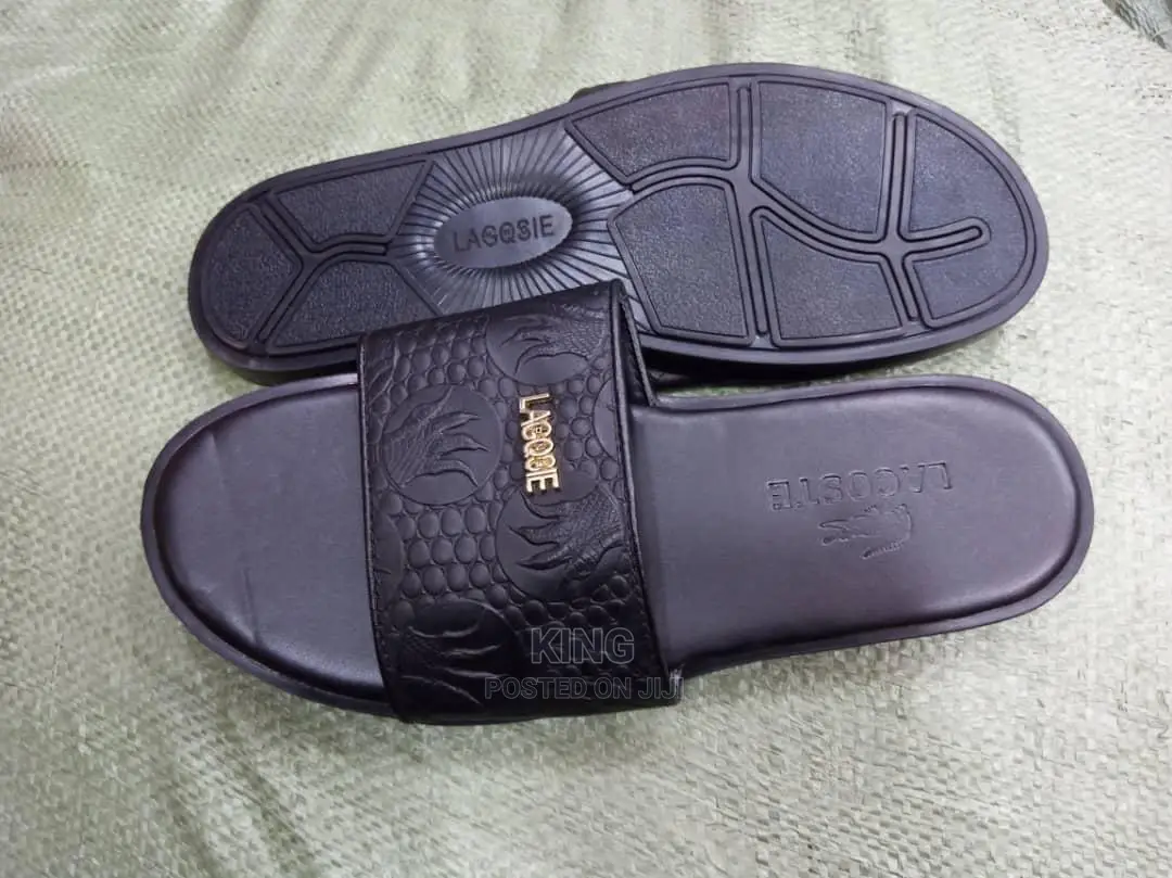 Fabricate Sandals