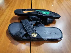 Fabricate Sandals