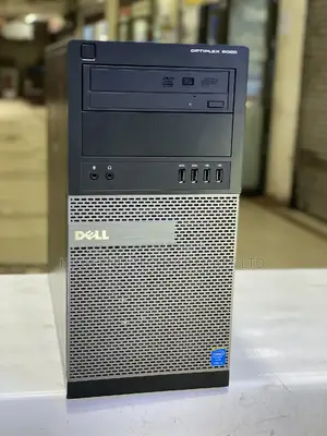 Desktop Computer Dell Inspiron 24 5000 6GB Intel Core i5 HDD 512GB