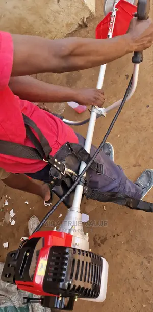 Bush Cutter / Brush Cutter for Heavy Duty Work