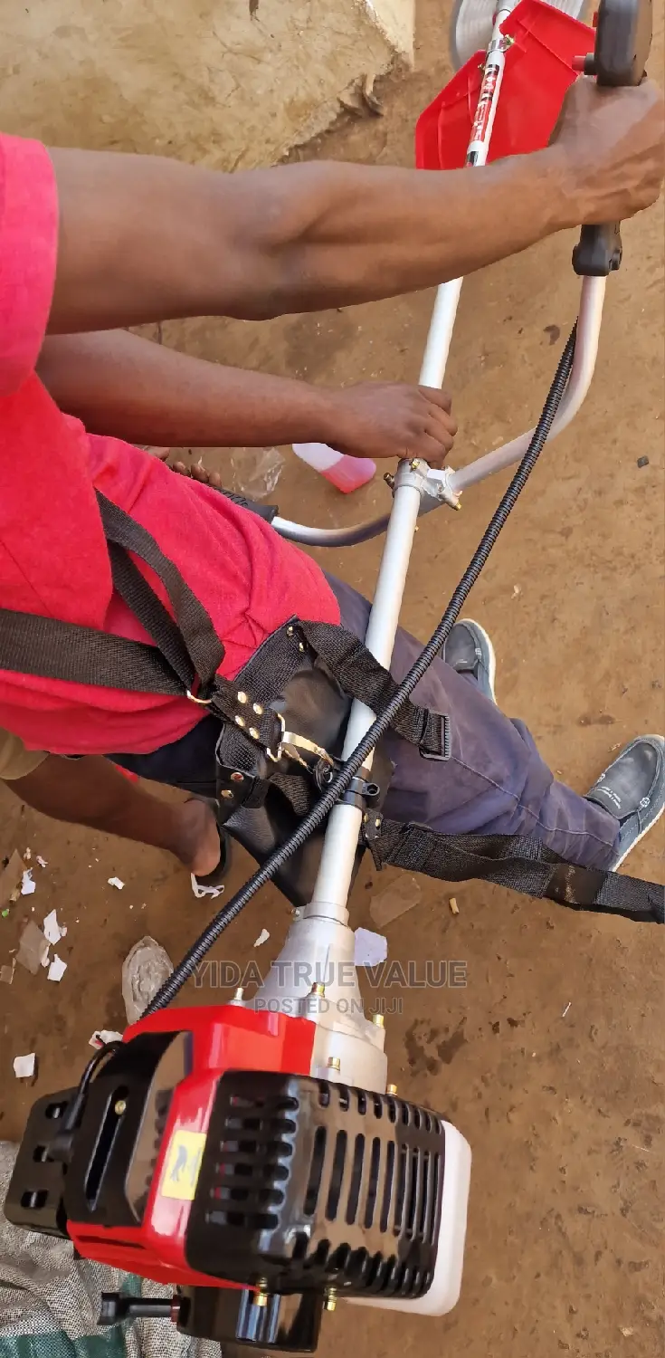 Bush Cutter / Brush Cutter for Heavy Duty Work
