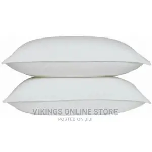 Pair of Big Fiber Pillows – White