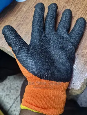 Safty Gloves With A Hard Cover
