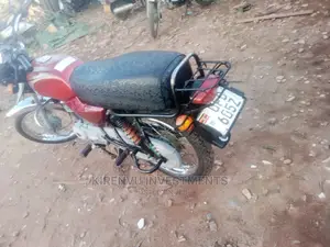Bajaj Boxer 100 2019 Red