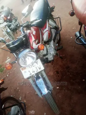 Bajaj Boxer 100 2015 Pink