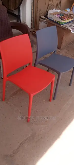 Plastic Restaurant Chair