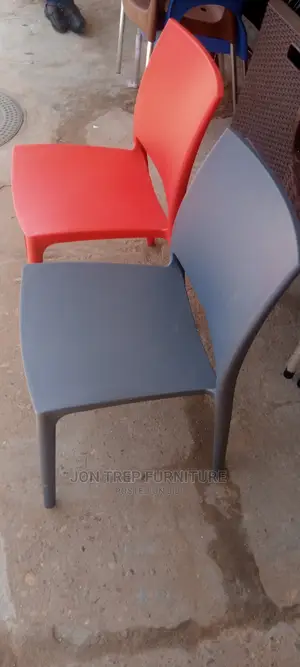Plastic Restaurant Chair