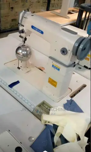 Post Bed for Sewing Wig