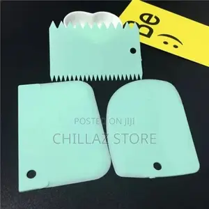 Cake Scraper