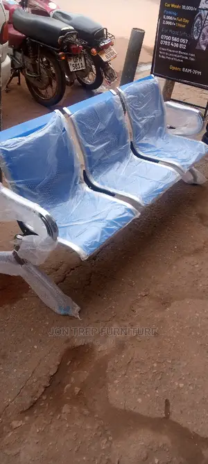 Waiting Chair 3seater Blue