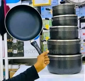 Tornado Dish and Saucepan
