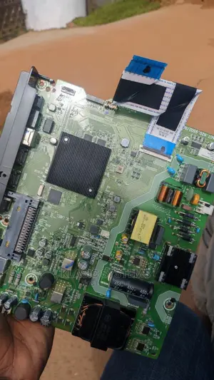 Expert LCD TV Repair With a Professional
