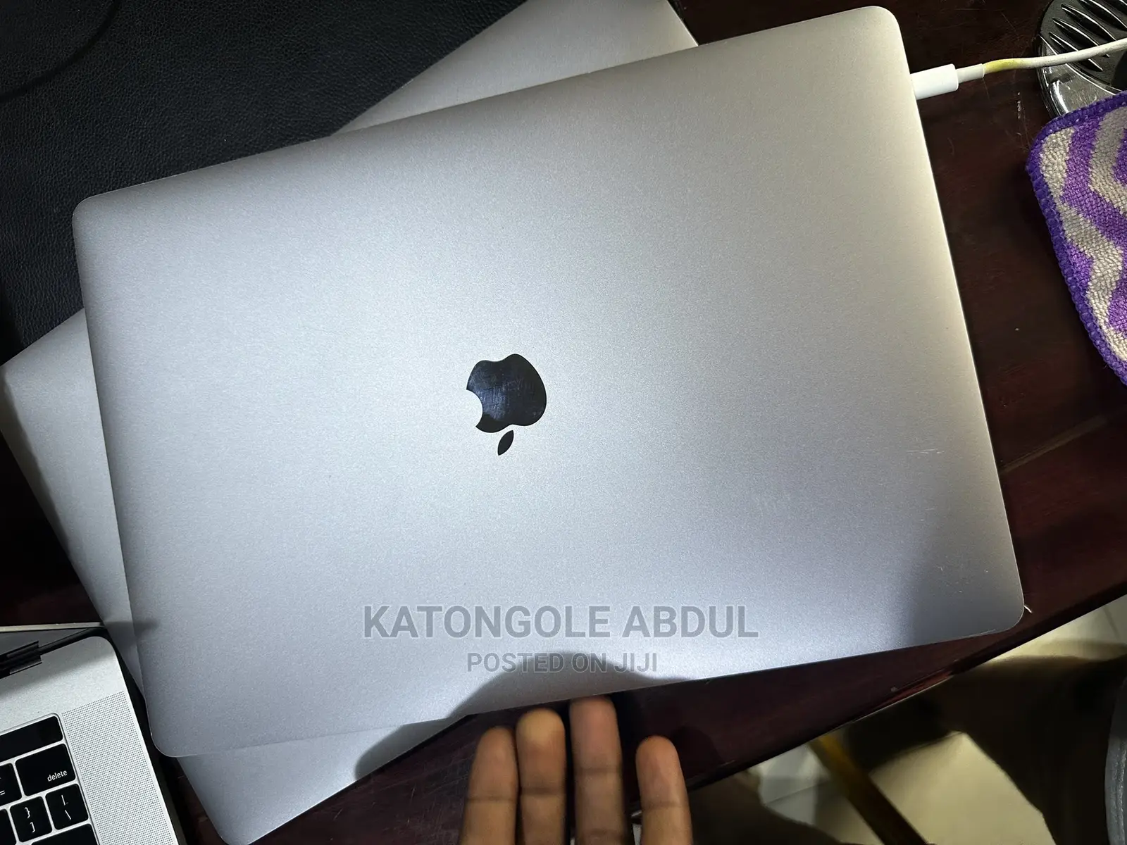 New Laptop Apple MacBook Pro 2019 16GB Intel Core I9 SSD 512GB