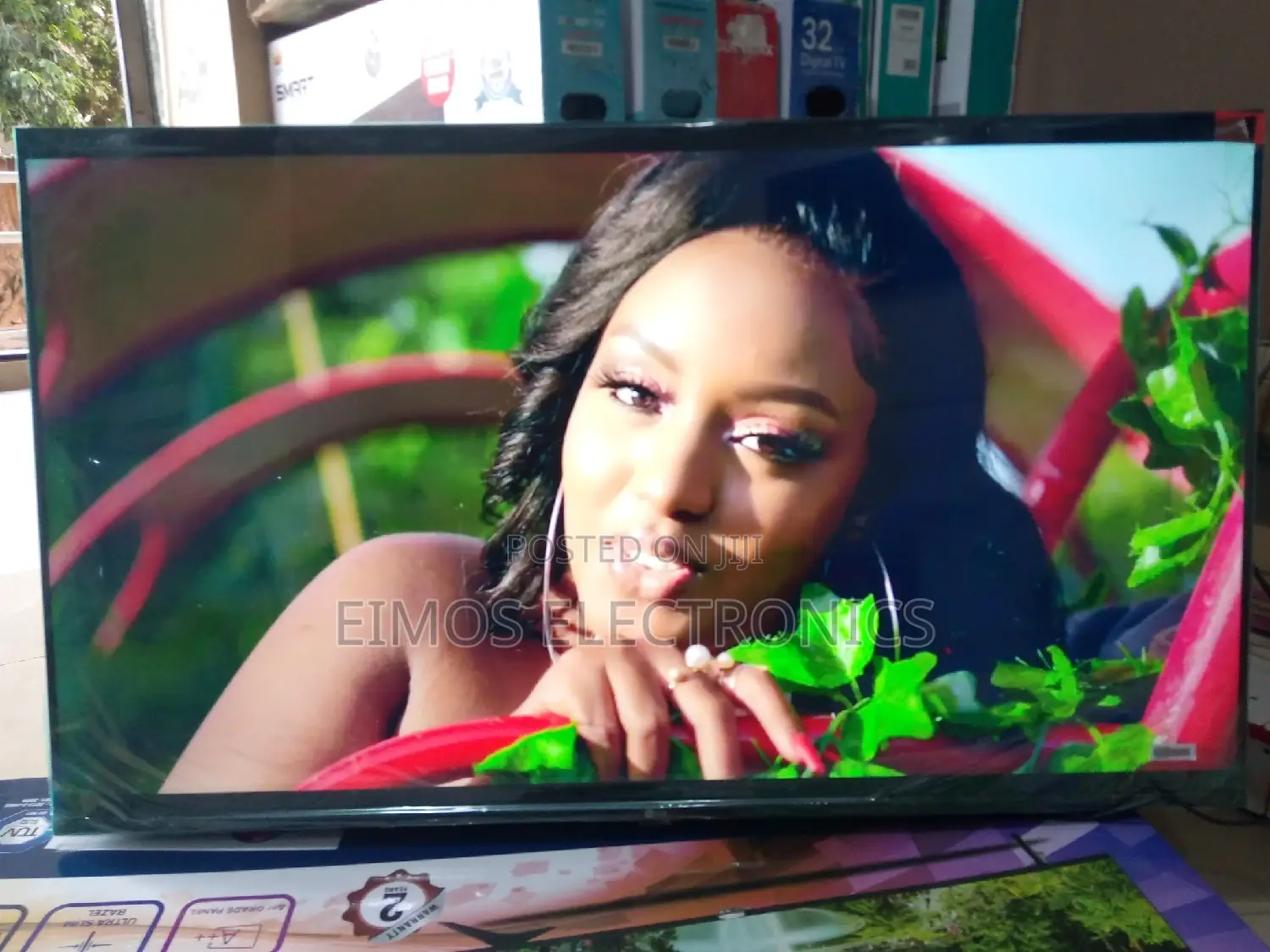 60inches LG Smart TVS