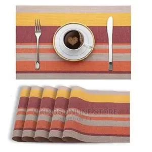 6 PCS Table Mats With a Runner
