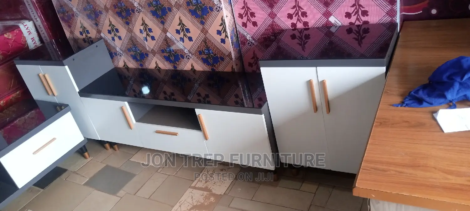 Tv Stand Executive