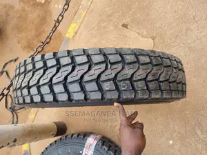 700r16 Mudgrip Tires