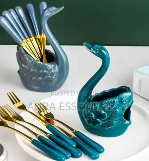 1 Set Ceramic Swan Modeling Fruit Forks Holders