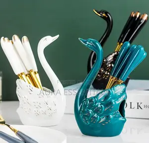 1 Set Ceramic Swan Modeling Fruit Forks Holders