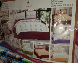 Bed Spread 5x6 Including 2 Pillow Cases.