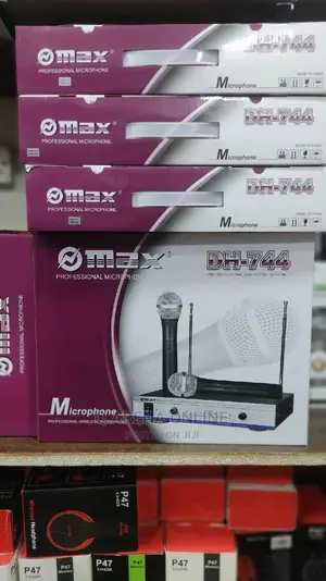 Max Professional Wireless Microphone