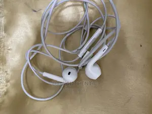 Apple Original Lightening Headsets Uk Used Clean
