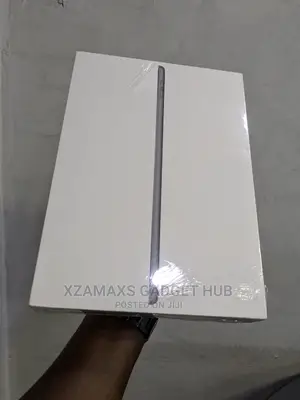 New Apple iPad 10.2 (2021) 64 GB Gray