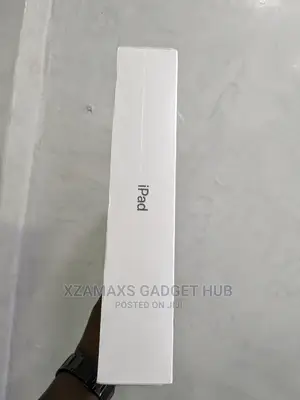 New Apple iPad 10.2 (2021) 64 GB Gray